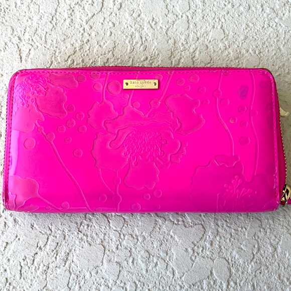 kate spade Handbags - Kate Spade wallet!